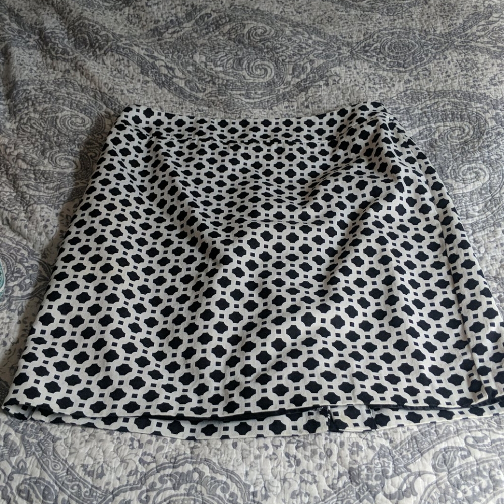 SOLD Cynthia Rowley mid length pencil skirt